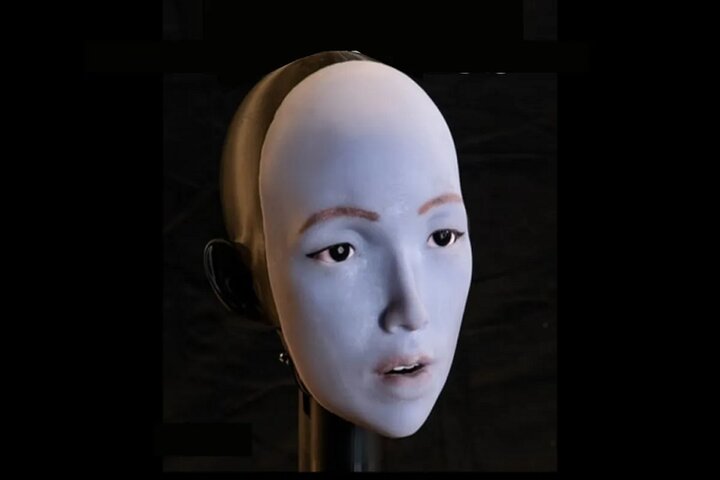 کلاس درس لبخوانی برای یک ربات